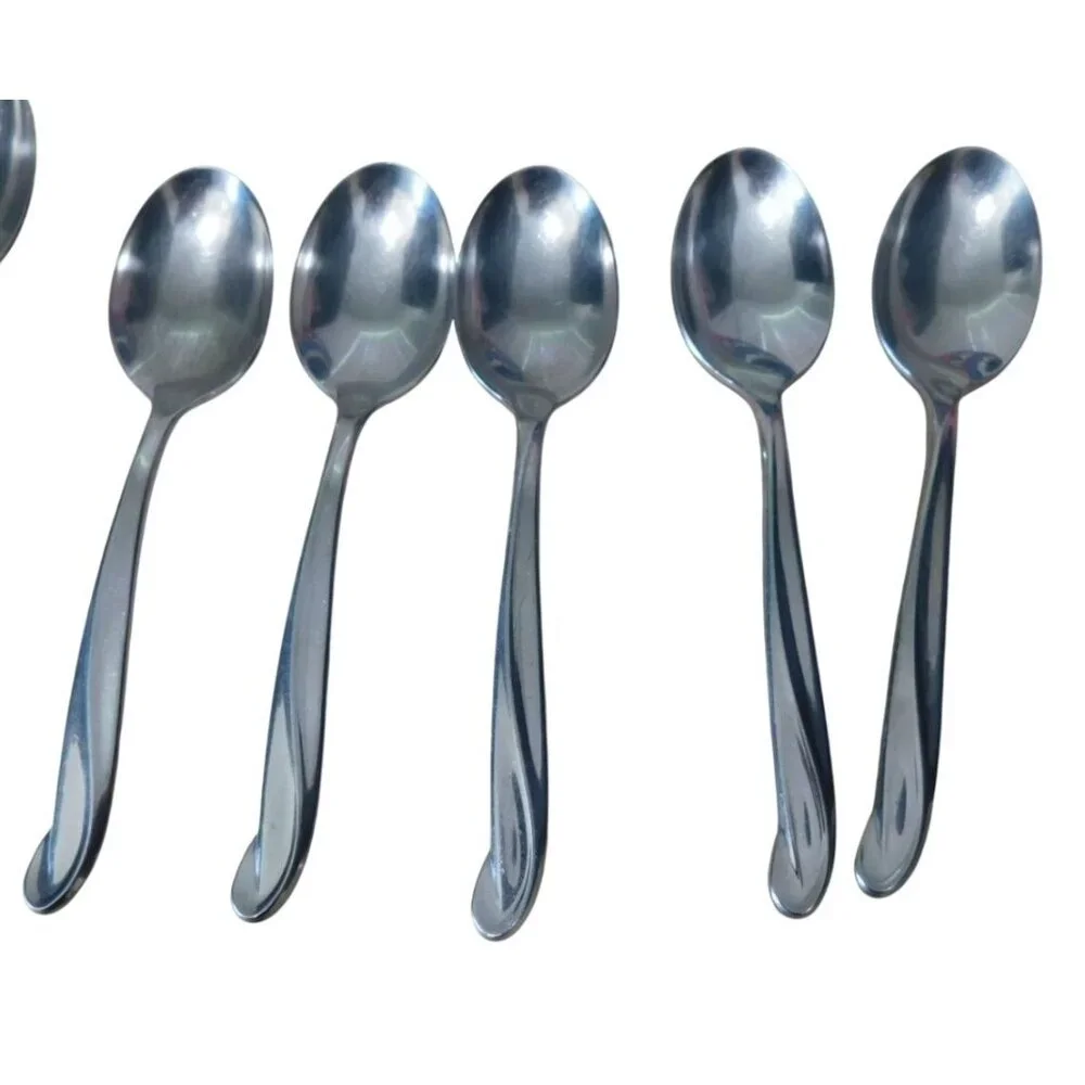Lot of 11 International Stainless USA Space Pattern Spoons 5.75